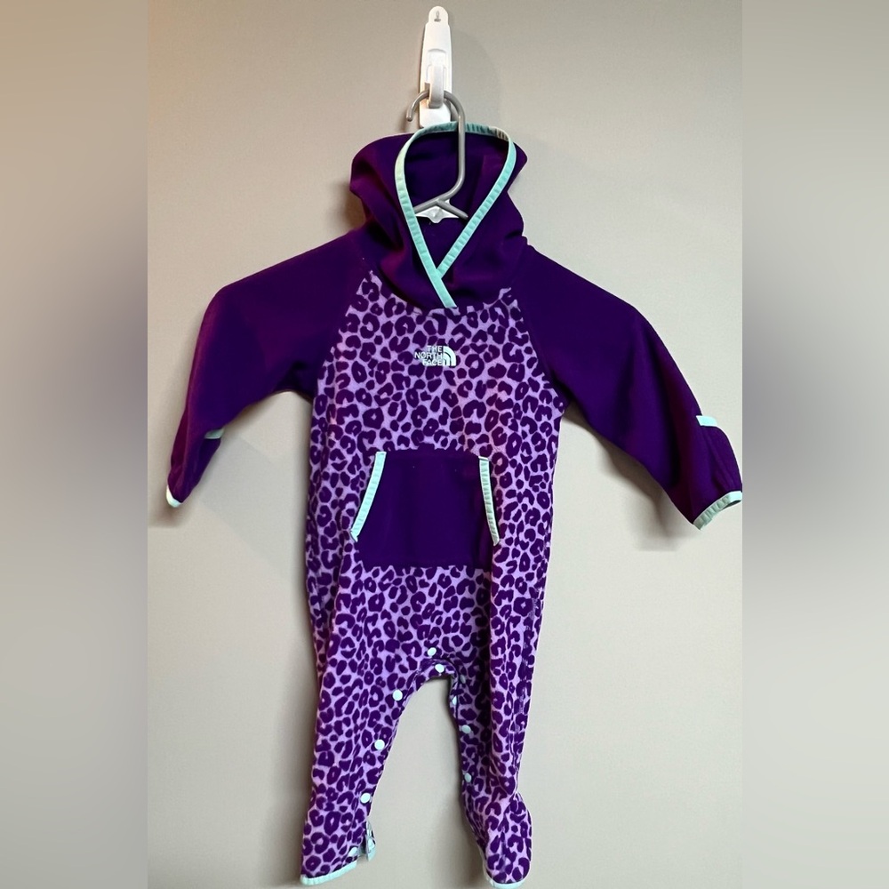 The Northface fleece bodysuit 6/12mo